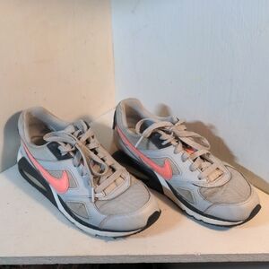 Nike Women's Gray and Pink Sneakers